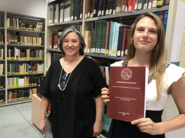 Helena Rodríguez Somolinos y Gréta Kádas