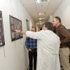 Los visitantes en el Laboratorio de microscopía electrónica y microanálisis (MicroLab)Foto: LMM
