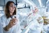 Una investigadora del CSIC en su laboratorio del Instituto Español de Oceanografía./ César Hernández-CSIC Comunicación.